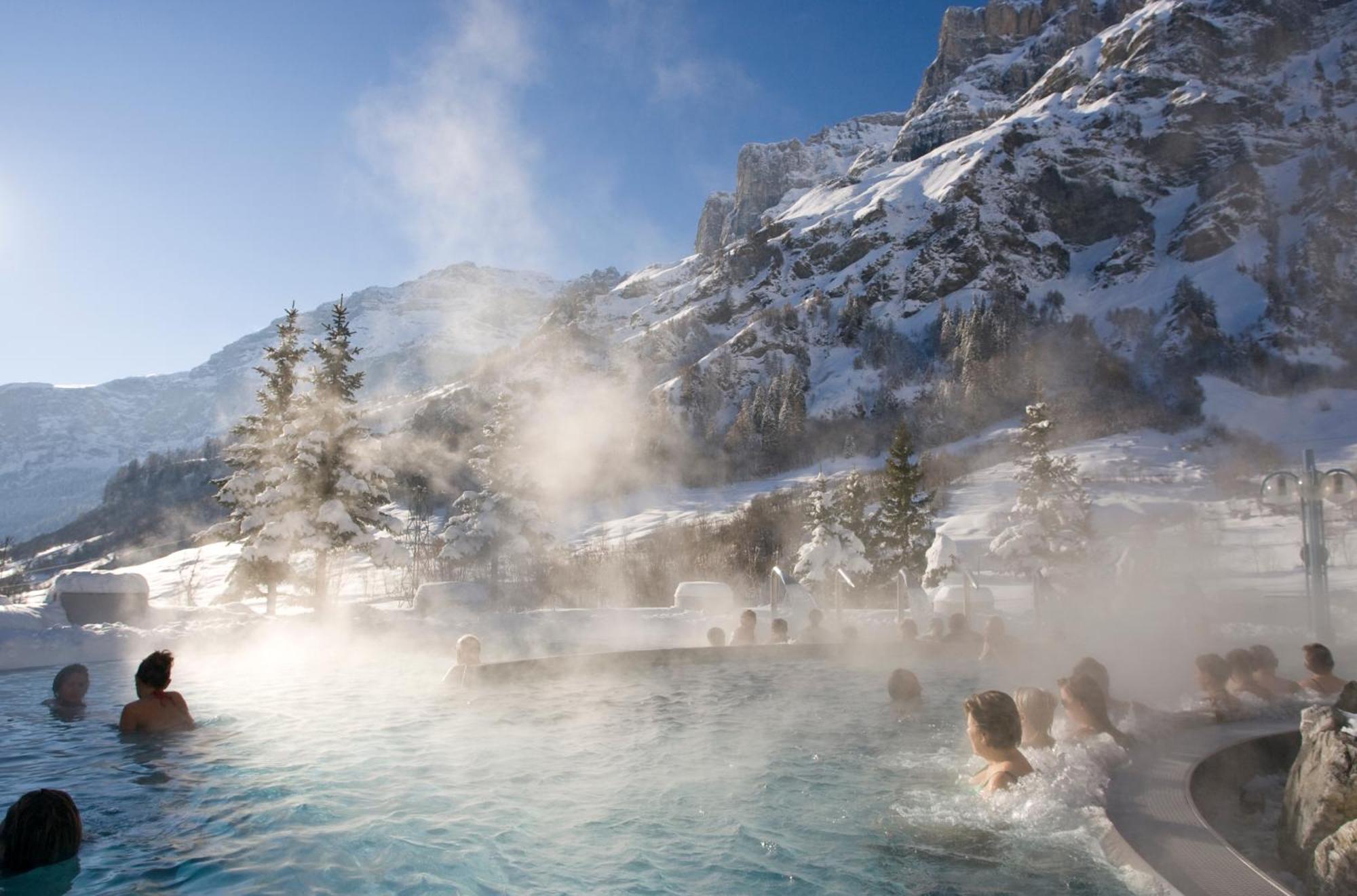 Hotel Alpenblick-Leukerbad-Therme Kültér fotó