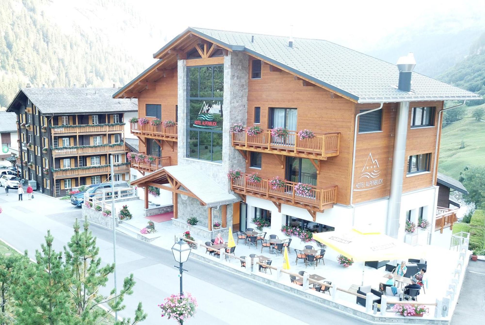 Hotel Alpenblick-Leukerbad-Therme Kültér fotó