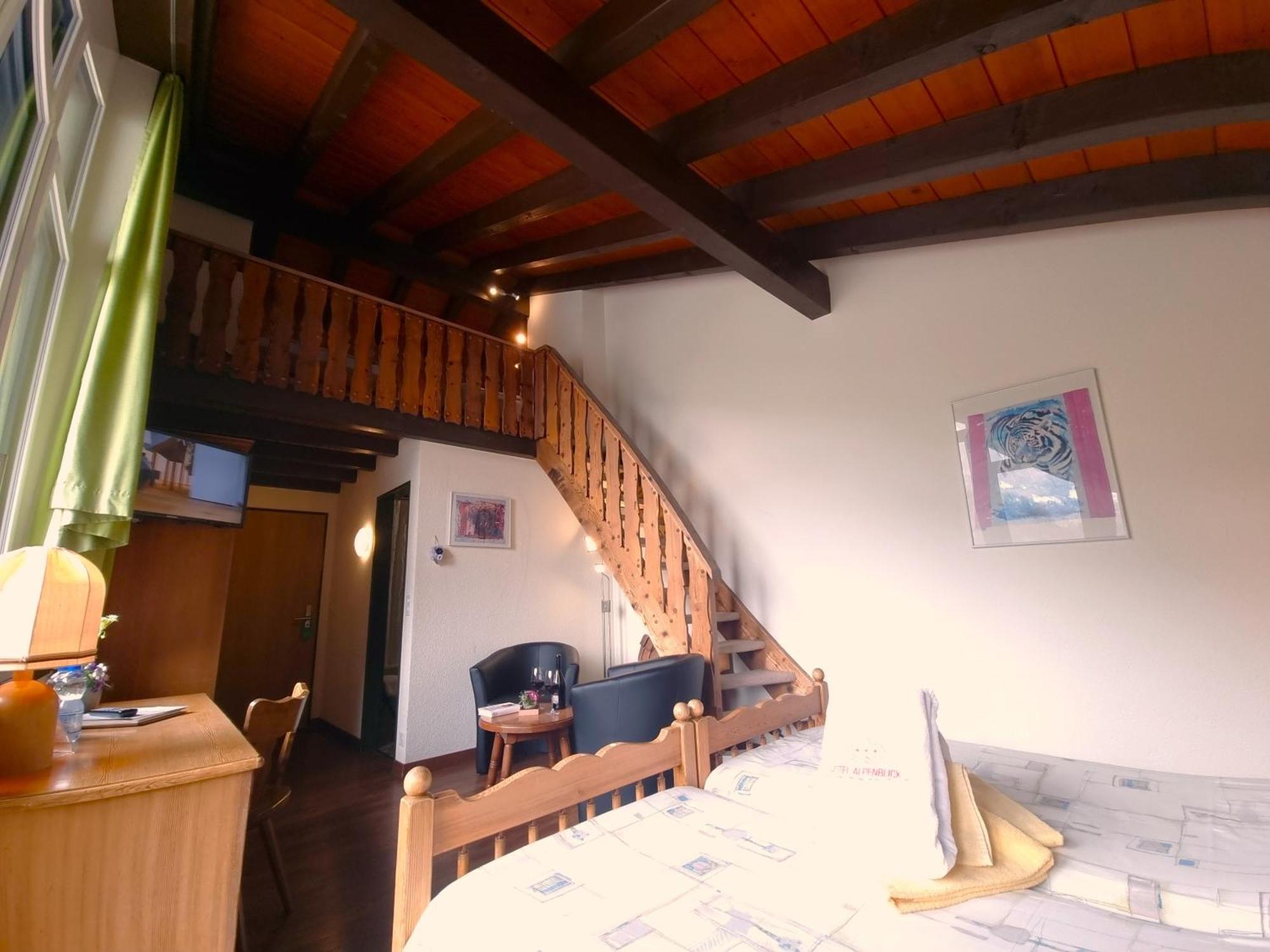Hotel Alpenblick-Leukerbad-Therme Szoba fotó