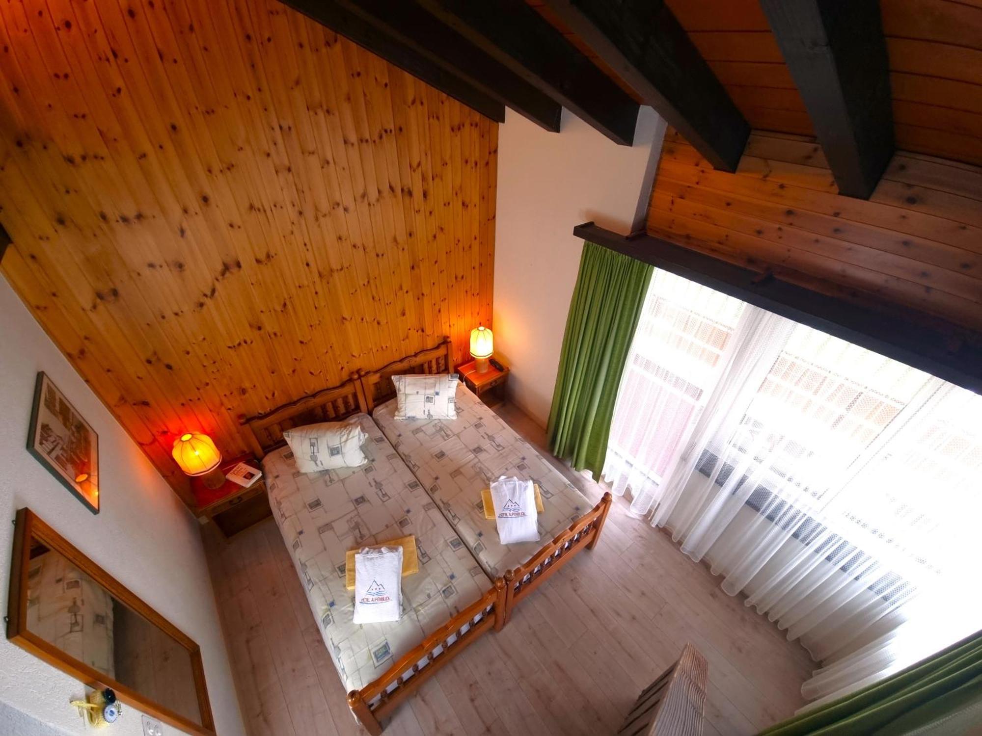 Hotel Alpenblick-Leukerbad-Therme Szoba fotó