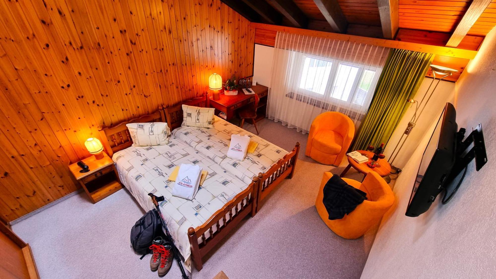 Hotel Alpenblick-Leukerbad-Therme Szoba fotó