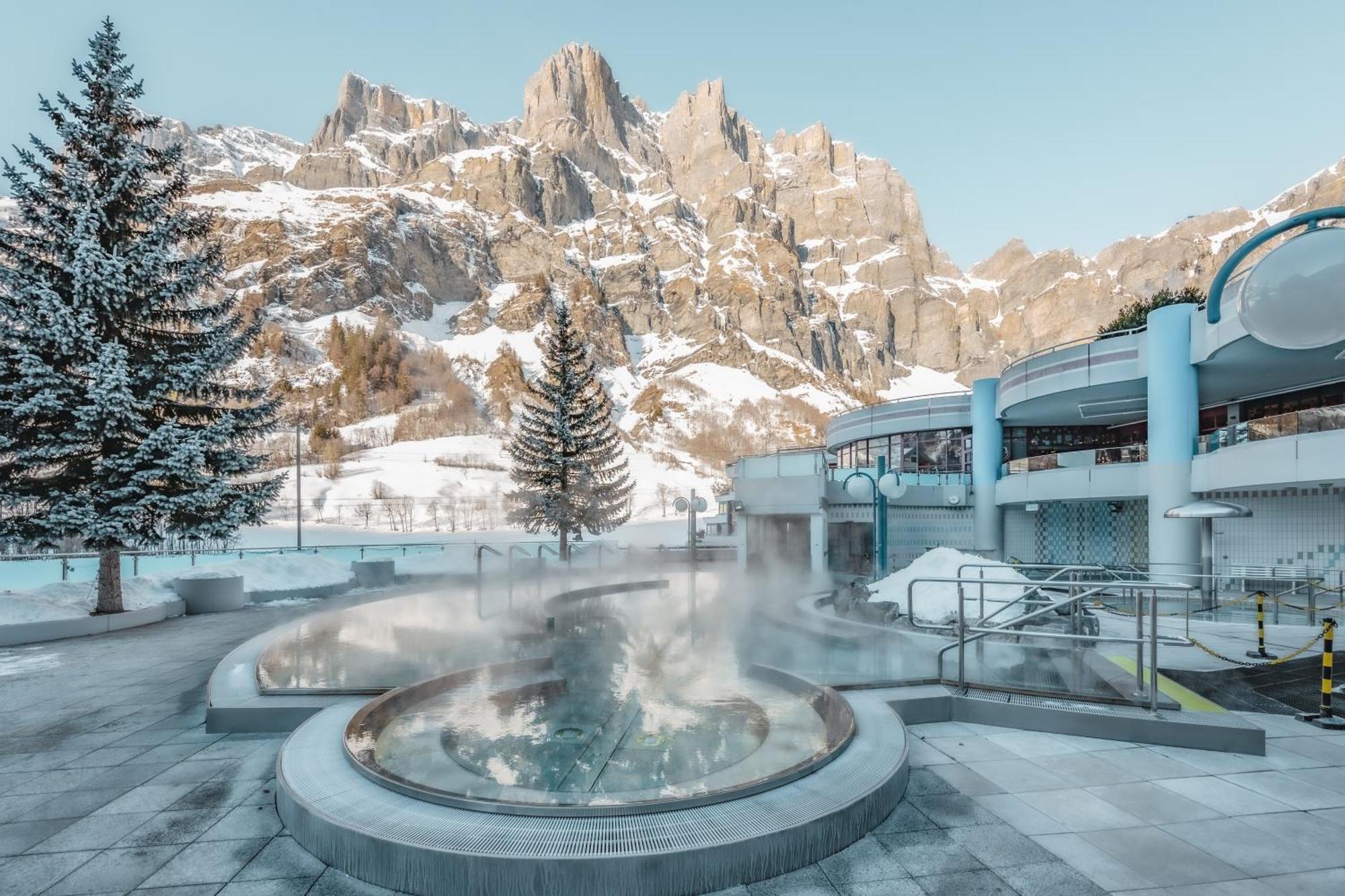 Hotel Alpenblick-Leukerbad-Therme Kültér fotó