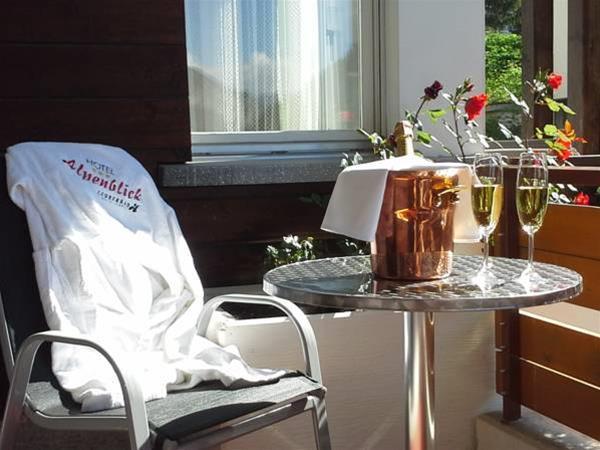 Hotel Alpenblick-Leukerbad-Therme Kültér fotó
